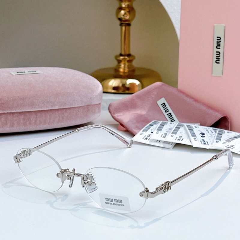MIU MIU